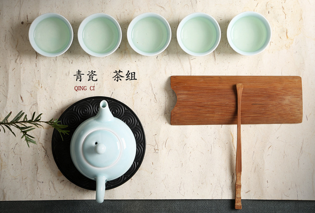 青瓷茶具