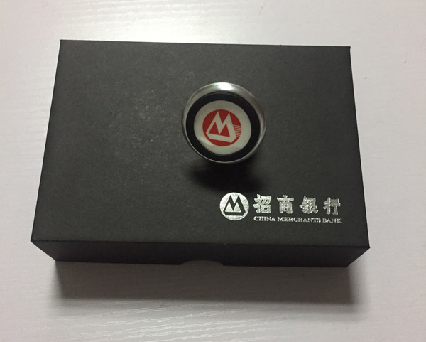 招商銀行定制款車(chē)載手機(jī)支架