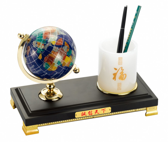 仿紅木始藕，合金绽榛，塑膠蘭色地球筆筒、筆臺