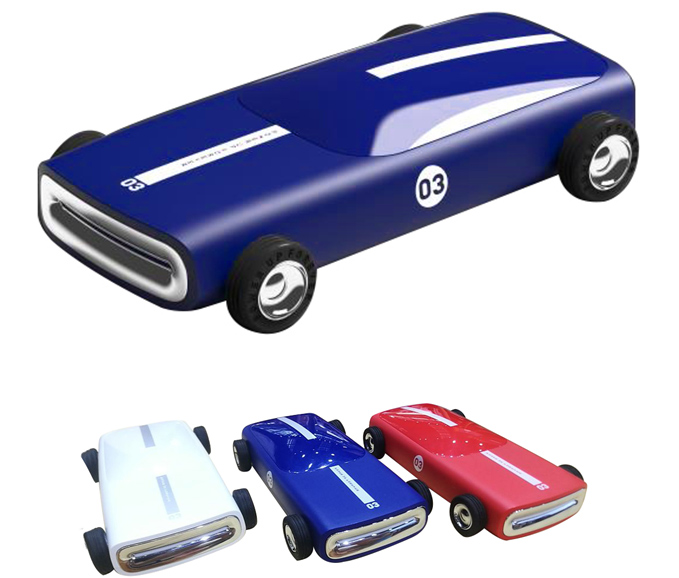 小汽車移動(dòng)電源