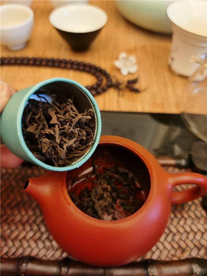 2018倚邦熟茶小罐禮盒典雅包裝 一盒10罐  攜帶方便